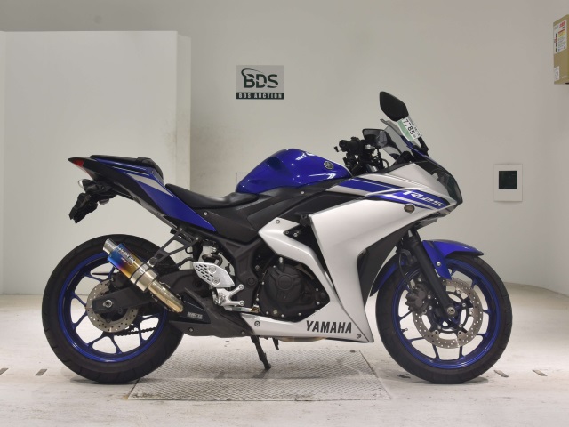 Yamaha YZF-R25 2016