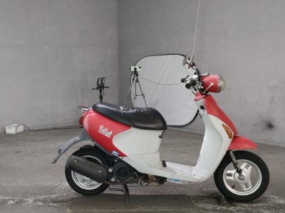 Suzuki LETS4