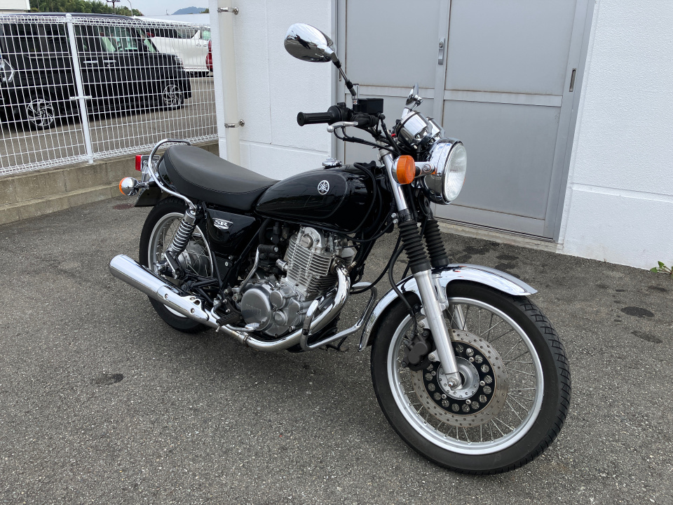 Yamaha SR400 2016