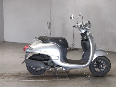 Honda GIORNO 2011