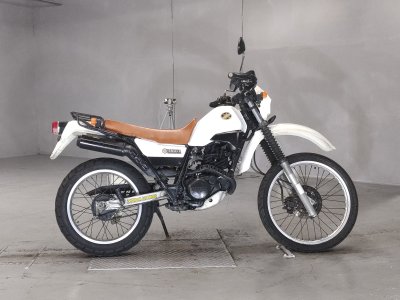 Yamaha SEROW XT225