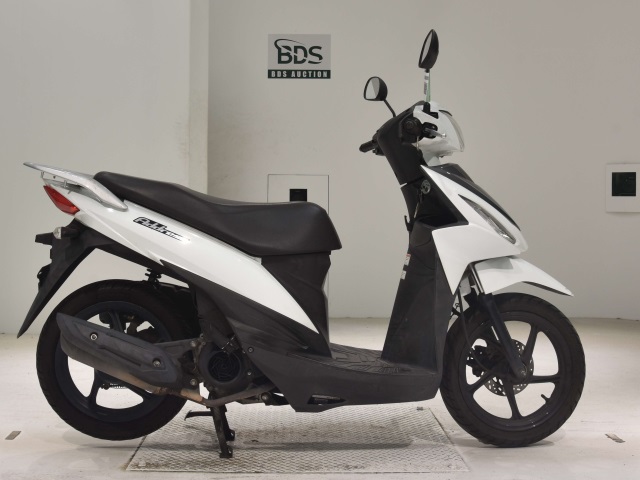 Suzuki ADDRESS V110