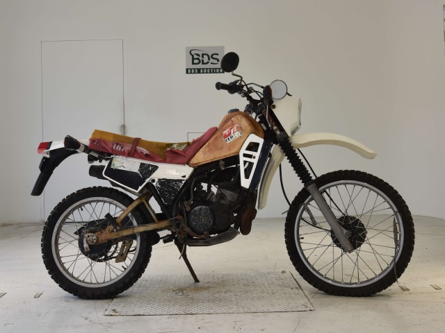 Yamaha DT125R TRAIL