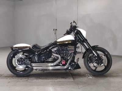 HD BREAKOUT FXSB1800 2016
