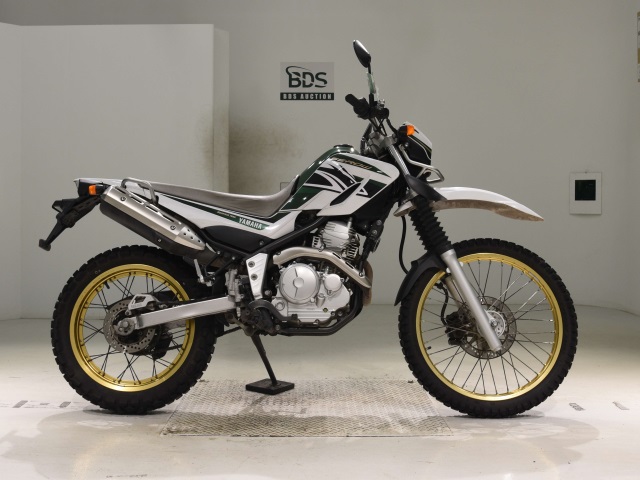 Yamaha SEROW XT250 2018