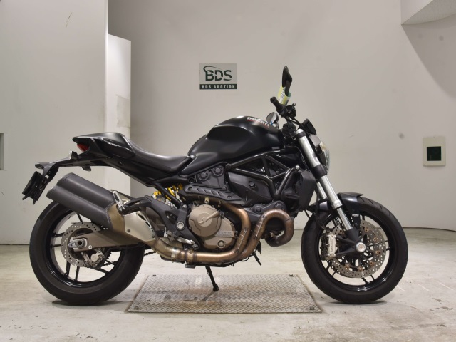 Ducati MONSTER 821 2015