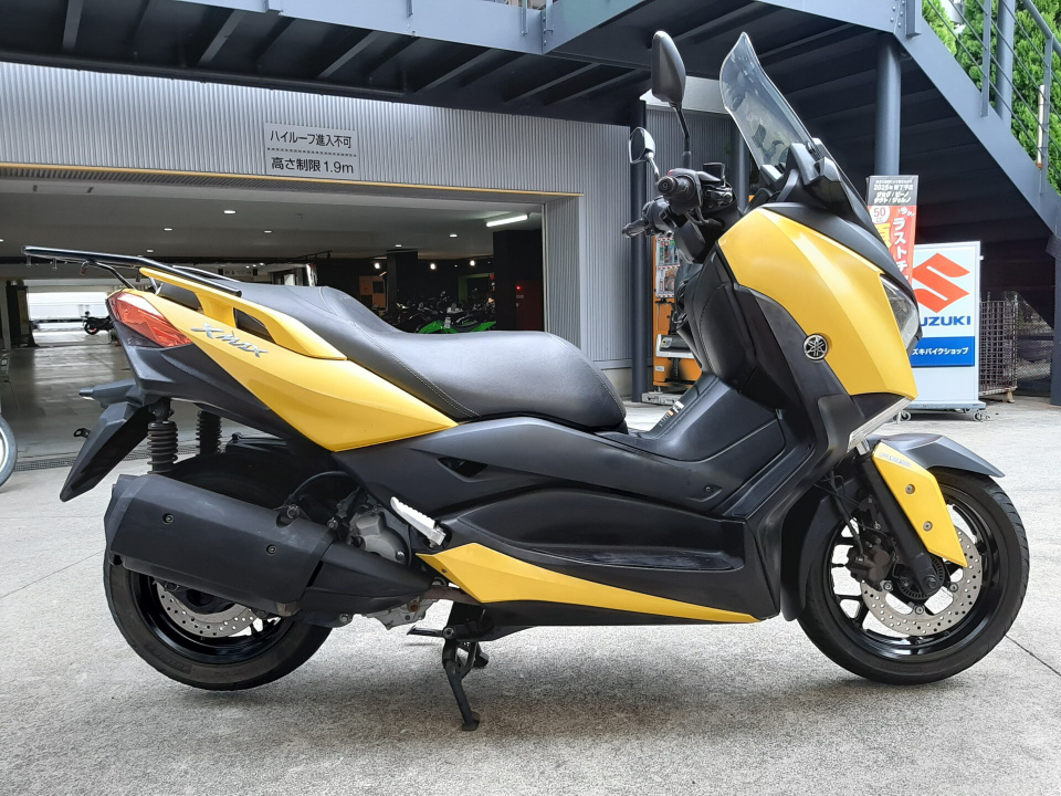 Yamaha X-MAX250