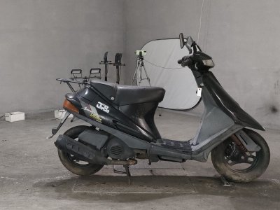 Suzuki ADDRESS V100