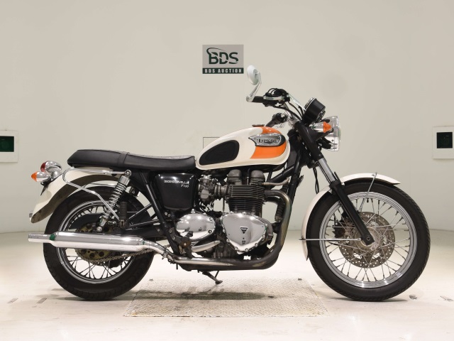 Triumph BONNEVILLE T100 2005
