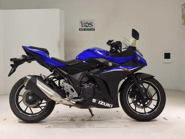 Suzuki GSX250R