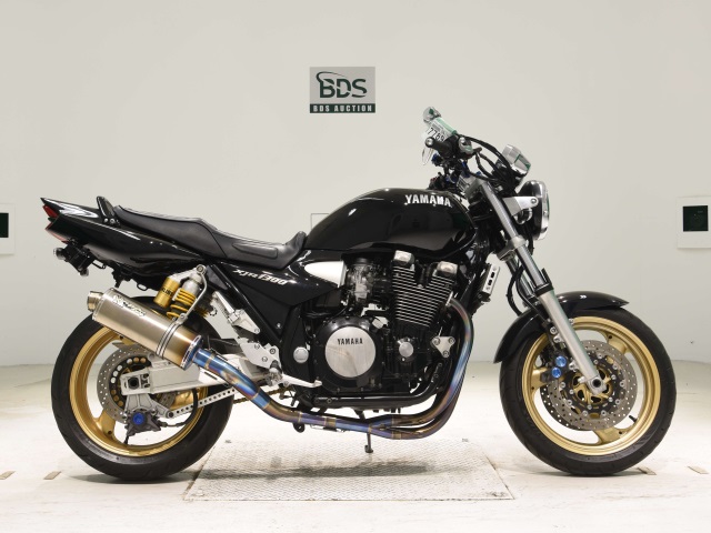 Yamaha XJR1300 2002