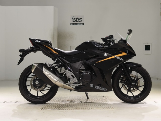 Suzuki GSX250R