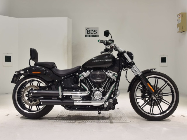 HD BREAKOUT FXBRS1870 2018