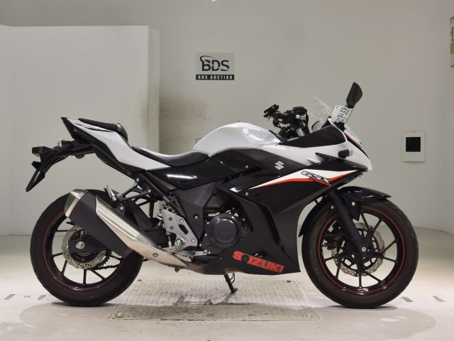 Suzuki GSX250R