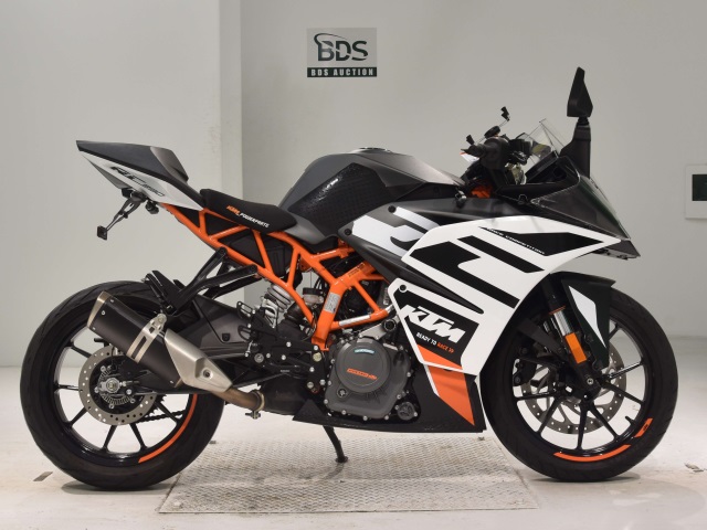 KTM RC 390 2021