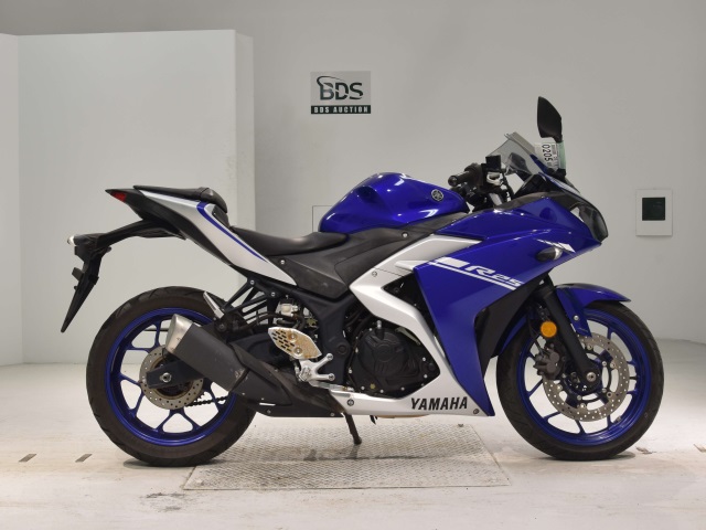 Yamaha YZF-R25A 2017