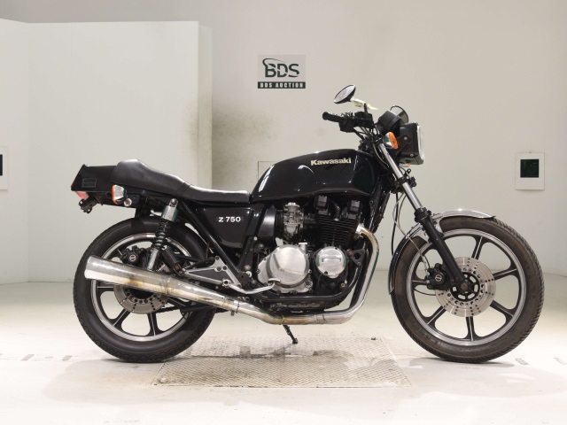 Kawasaki KZ750 2024
