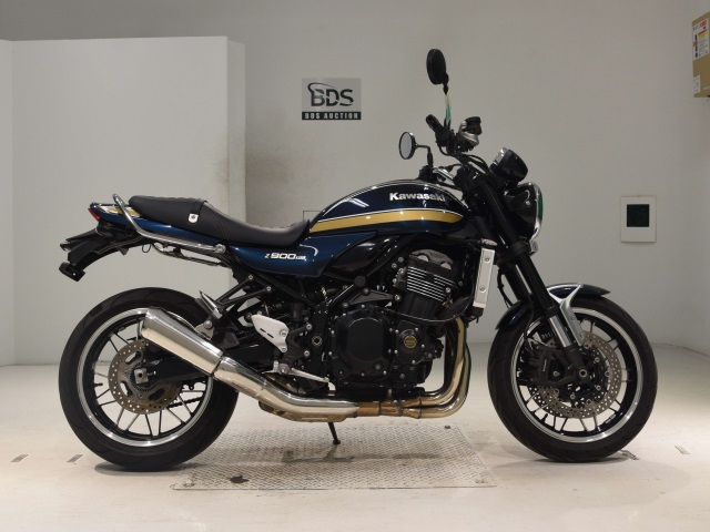 Kawasaki Z900RS 2021