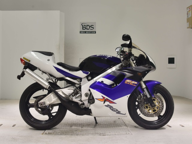 Suzuki RGV250 1996