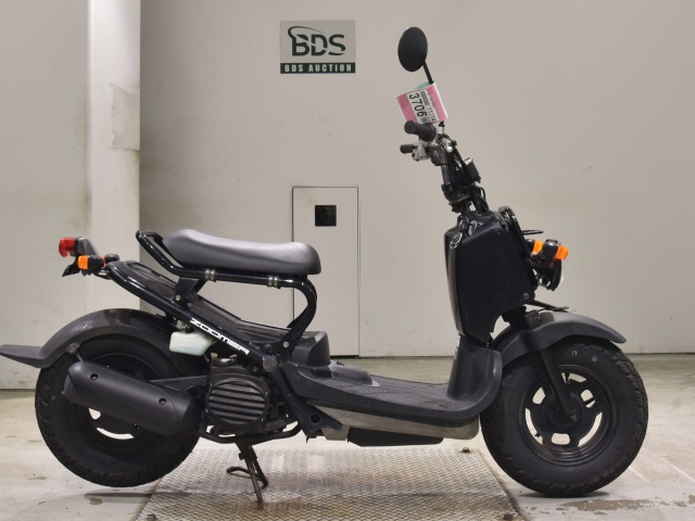 Honda ZOOMER 2011