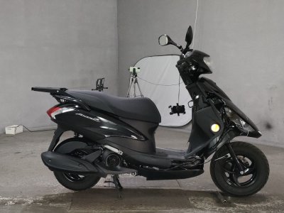 Yamaha AXIS Z 2024
