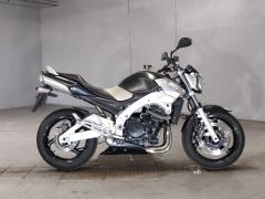 Suzuki GSR400 2007