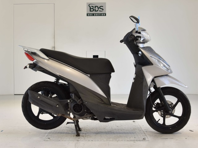 Suzuki ADDRESS V110