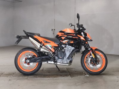 KTM 890 DUKE 2023