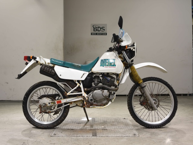 Suzuki DJEBEL125
