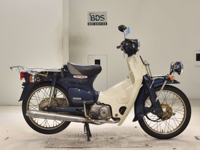 Honda C50 2005