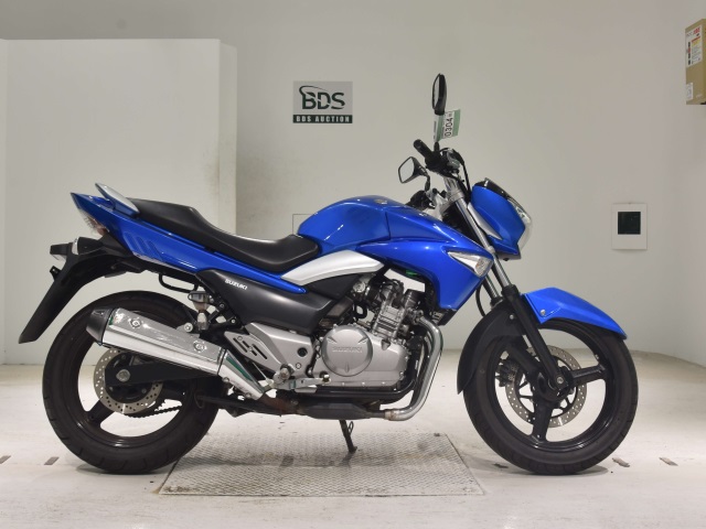 Suzuki GSR250