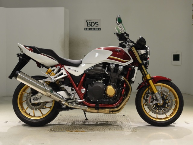 Honda CB1300SF 2023