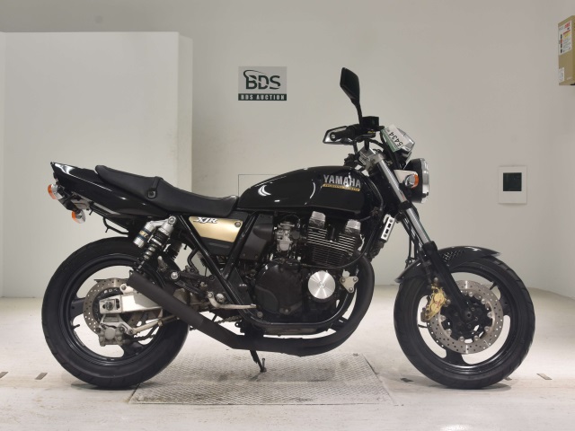 Yamaha XJR400 1995