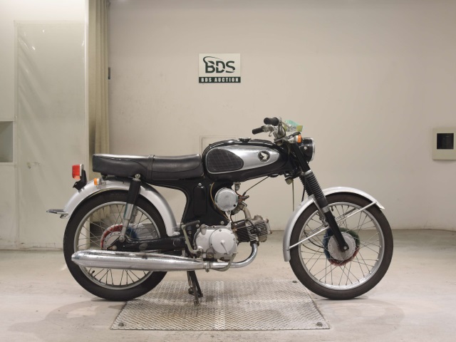 Honda CS90