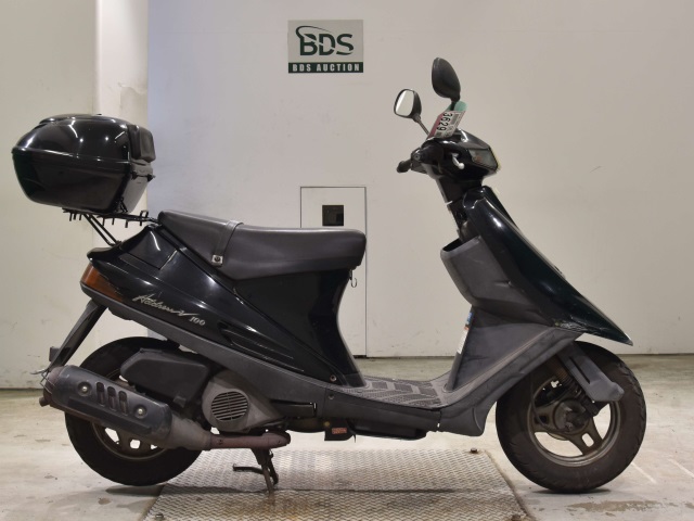 Suzuki ADDRESS V100