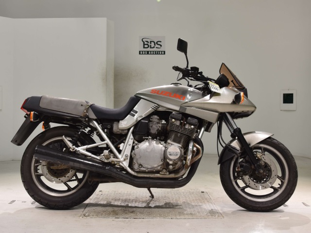 Suzuki GSX750S KATANA 1984
