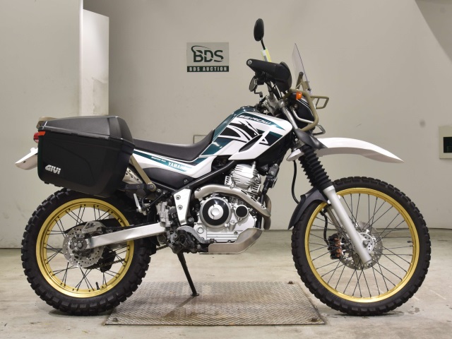 Yamaha SEROW XT250 2017
