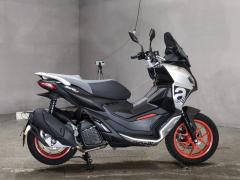 Aprilia SR GT200 2022