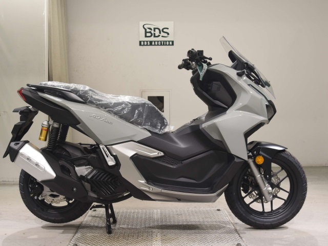 Honda ADV 160 2025