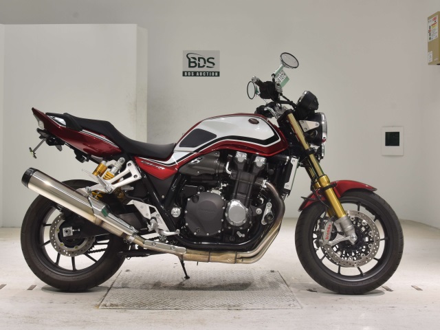 Honda CB1300SF 2022