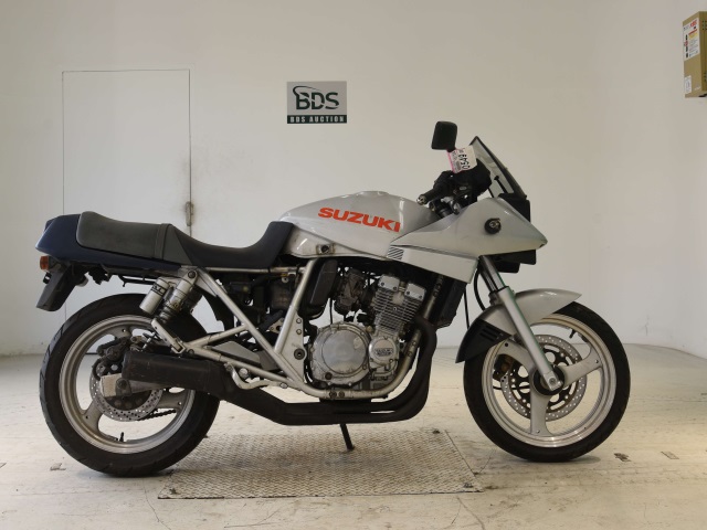 Suzuki GSX250S KATANA