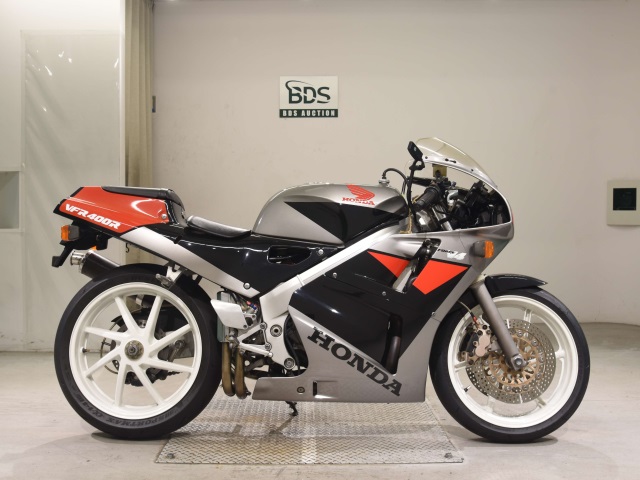 Honda VFR400R 1989
