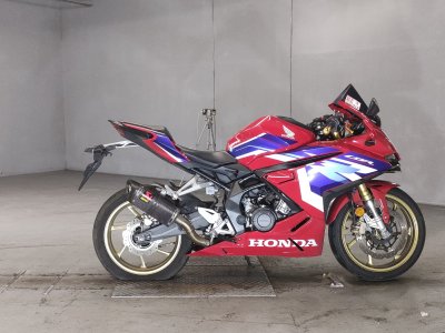 Honda CBR250RR 2023