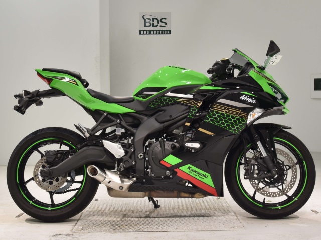 Kawasaki NINJA ZX-25R 2021