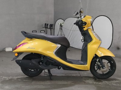 Yamaha ﾌｧｯｼｰﾉ125 2020