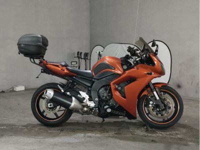 Yamaha FZ1 FAZER 2013