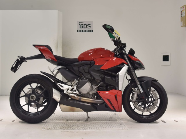 Ducati STREETFIGHTER V2 2024