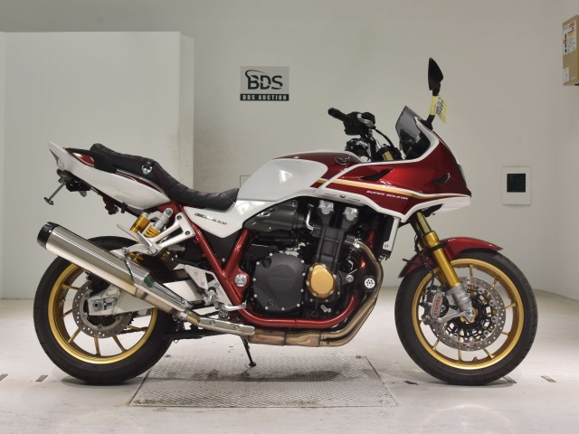 Honda CB1300SF BOLDOR 2023