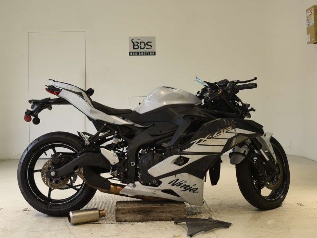 Kawasaki ZX-4R SE 2025