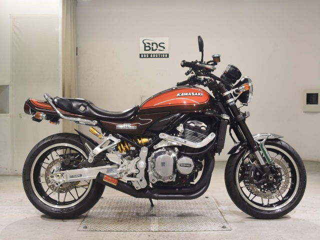 Kawasaki Z900RS 2024